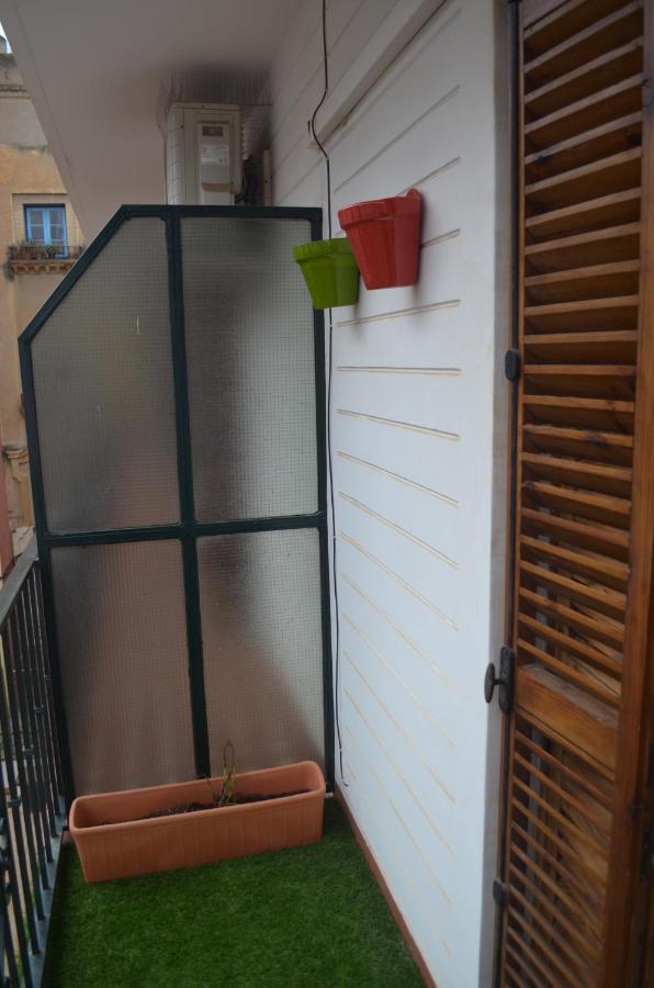 Suite Center San Lorenzo 35 Siviglia Esterno foto